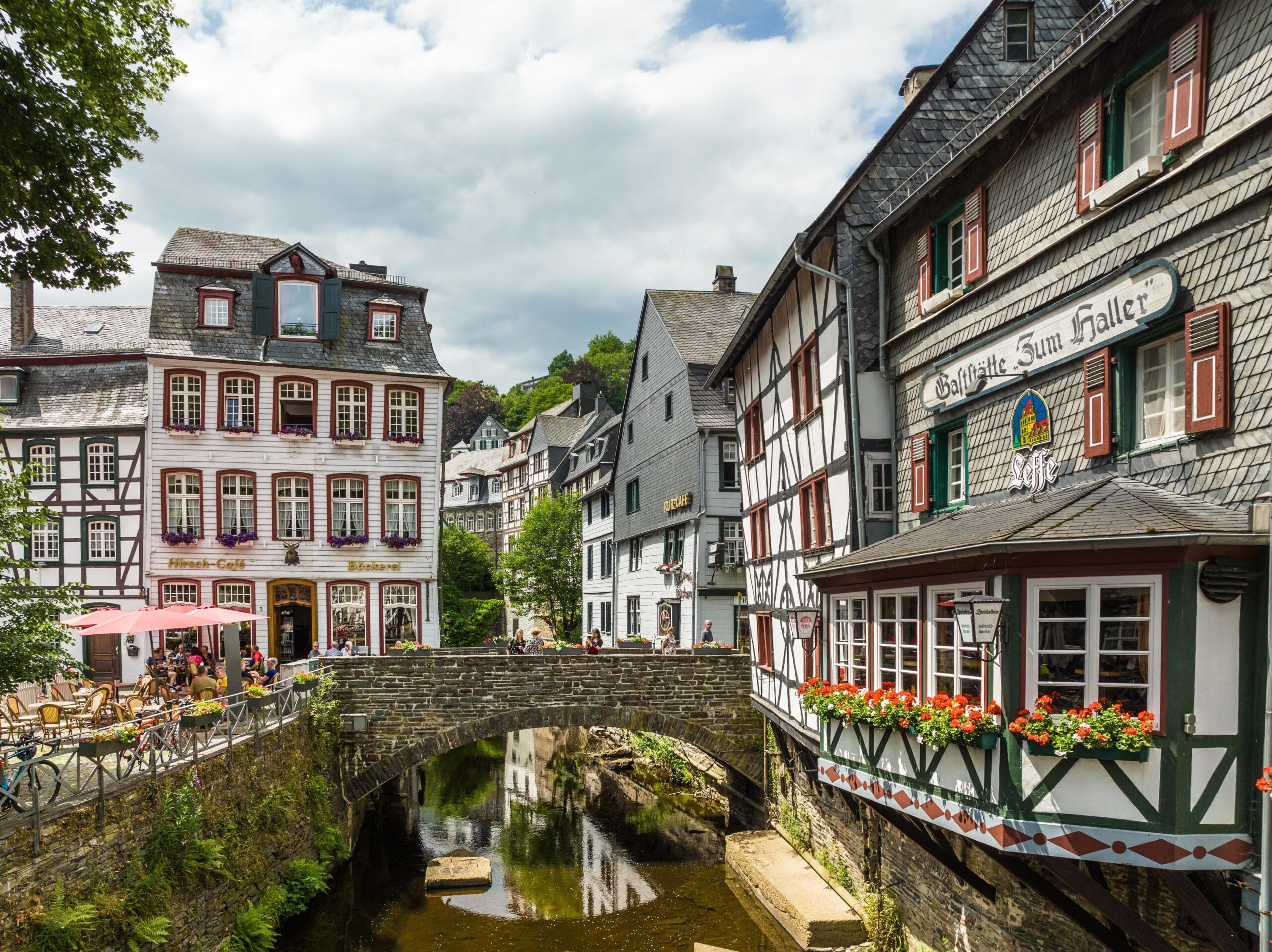 Dagtocht 'Boottocht Eifel en bezoek Monschau'